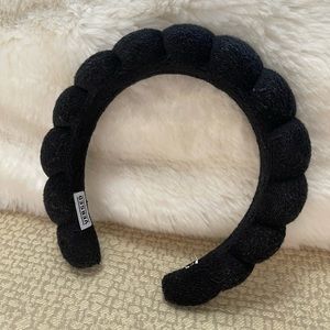 EXCELLENT CONDITION - Versed Beauty Black Headband